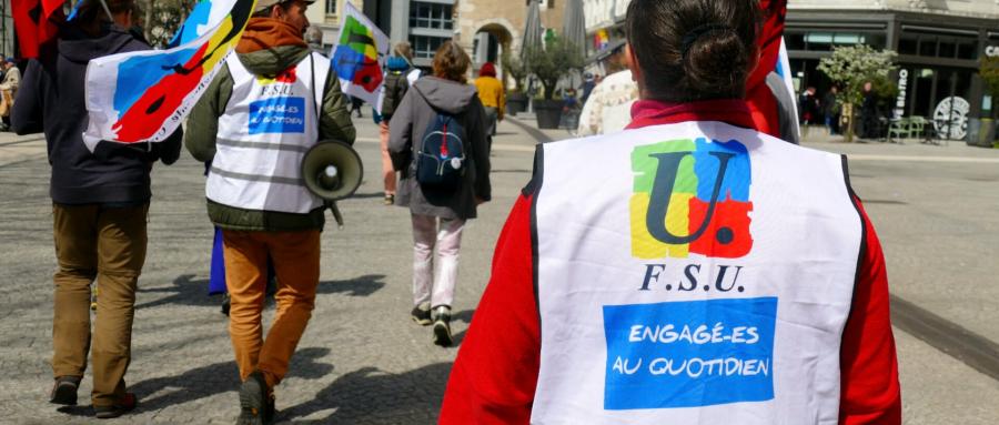 CHAMBÉRY | Pourquoi un pré-cortège pour l’éducation s’est-il organisé ? 