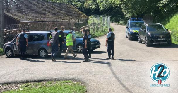 CHEVALINE | (🎥 VIDEO)  Un corps retrouvé à proximité d’une voiture brûlée