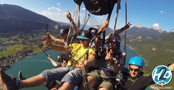 DOUSSARD | Ils s'envolent à 7 en parapente ! 💨