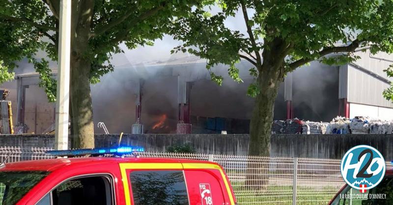 ANNECY | (🎞VIDEO) 🔥 Incendie au cœur de la Zone de Vovray !