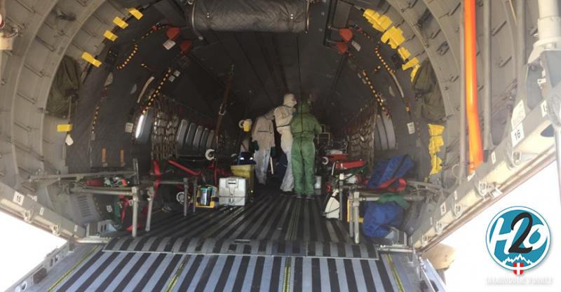 ANNECY | COVID-19 : (📷 PHOTOS) Première évacuation militaire depuis l'aéroport d'Annecy.