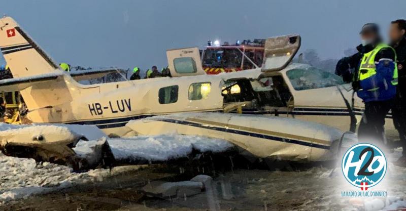 ANNECY | Un avion fait une sortie de piste à l'aéroport Annecy-Mont-Blanc