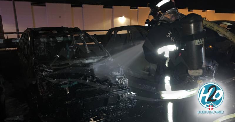 FAVERGES-SEYTHENEX | Un feu de voiture détruit 6 véhicules au cœur de la nuit