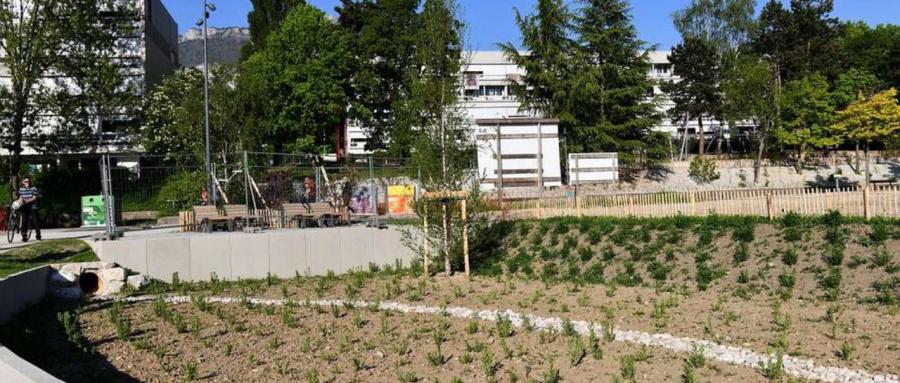 H2O RADIO - CHAMBÉRY  La 35ème édition du Salon Habitat et Jardin a ouvert  ses portes !