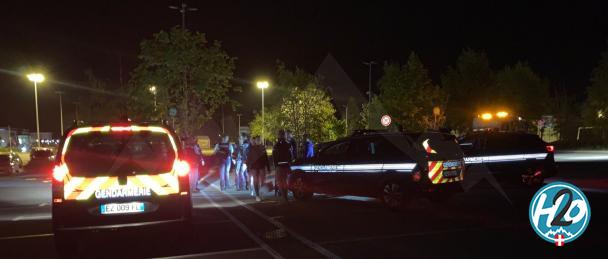 ANNECY | L’automobiliste refuse le contrôle, se jette dans le lac et s’enfuit à la nage